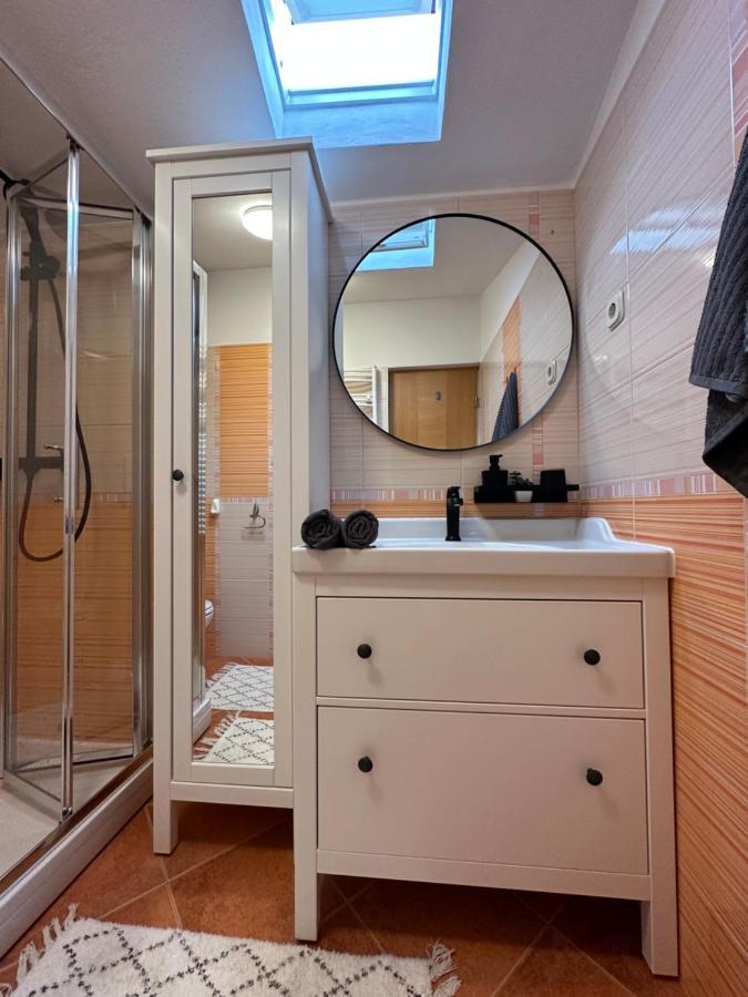 Apartman Rea *** Ζαντάρ Εξωτερικό φωτογραφία